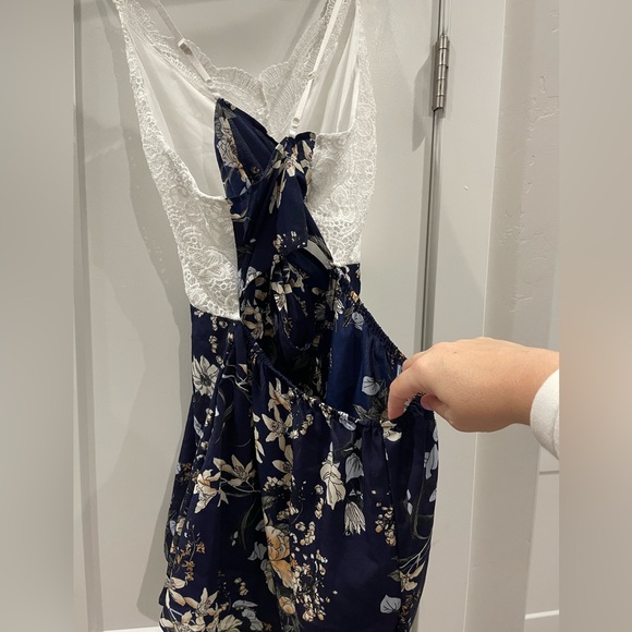 SHEIN Curve Lace & Floral Tie-Back Romper | 2XL - Picture 8 of 9